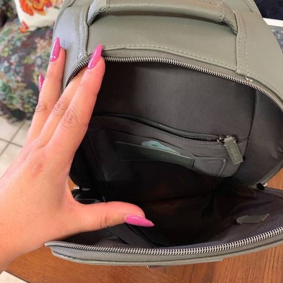 Calvin Klein Shoulder Bag - Picture 6 of 7